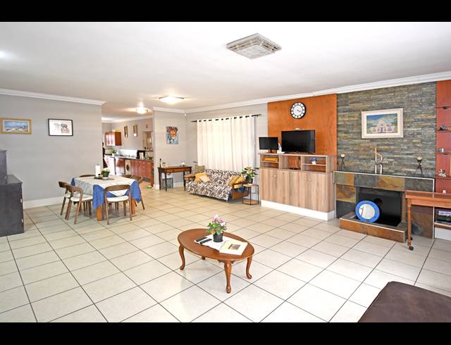 3 BEDROOM HOUSE FOR SALE IN ORANGE GROVE